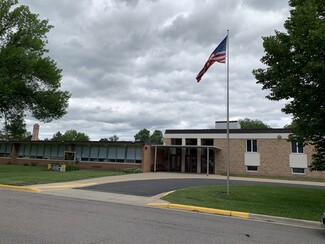 Plus de détails pour 920 Holley Ave, Saint Paul Park, MN - Bureau à louer