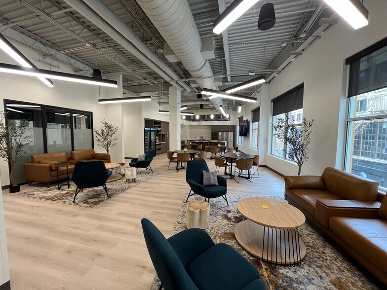 500 Navarro St, San Antonio, TX for lease - Building Photo - Image 1 of 12