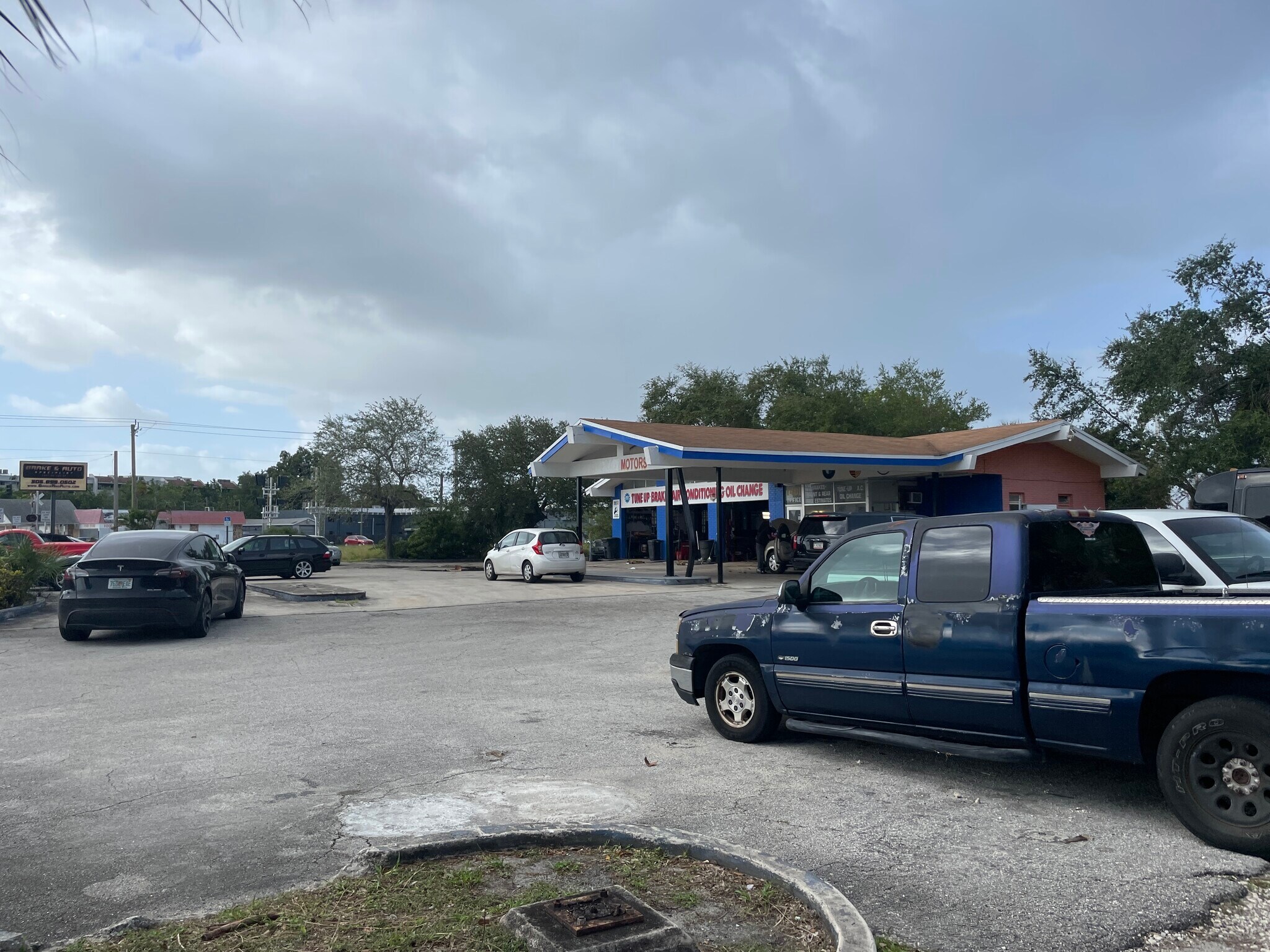 1401 NE 123rd St, North Miami, FL à louer Photo du bâtiment- Image 1 de 4