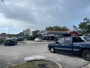 1401 NE 123rd St, North Miami, FL à louer Photo du bâtiment- Image 1 de 4