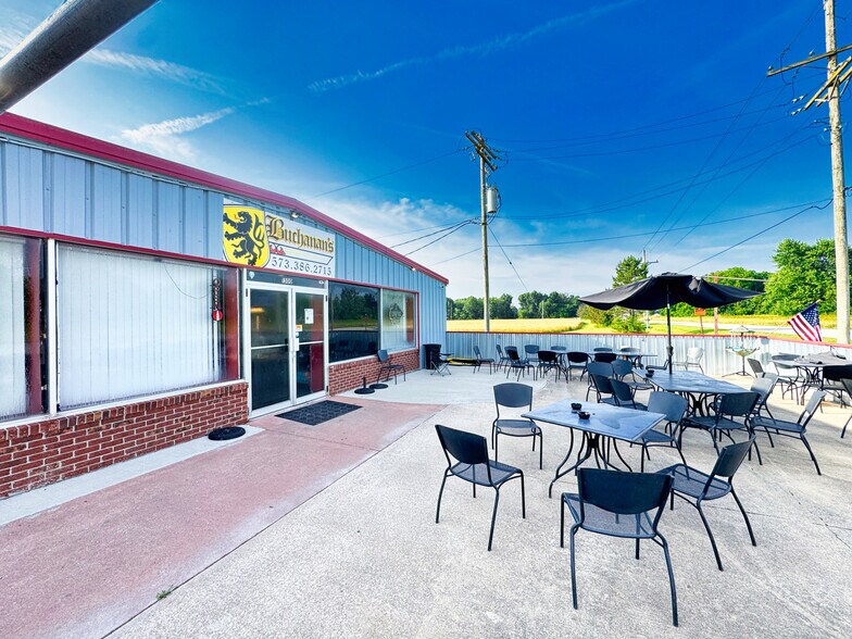 1300 N Main St, Auxvasse, MO à vendre - Photo du bâtiment - Image 3 de 17