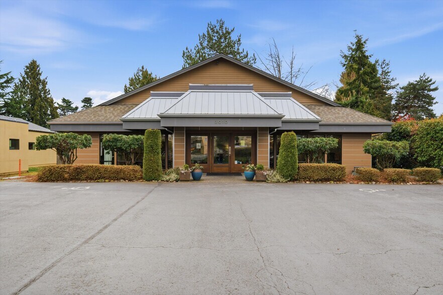 3010 Squalicum Pky, Bellingham, WA à vendre - Photo du bâtiment - Image 2 de 34