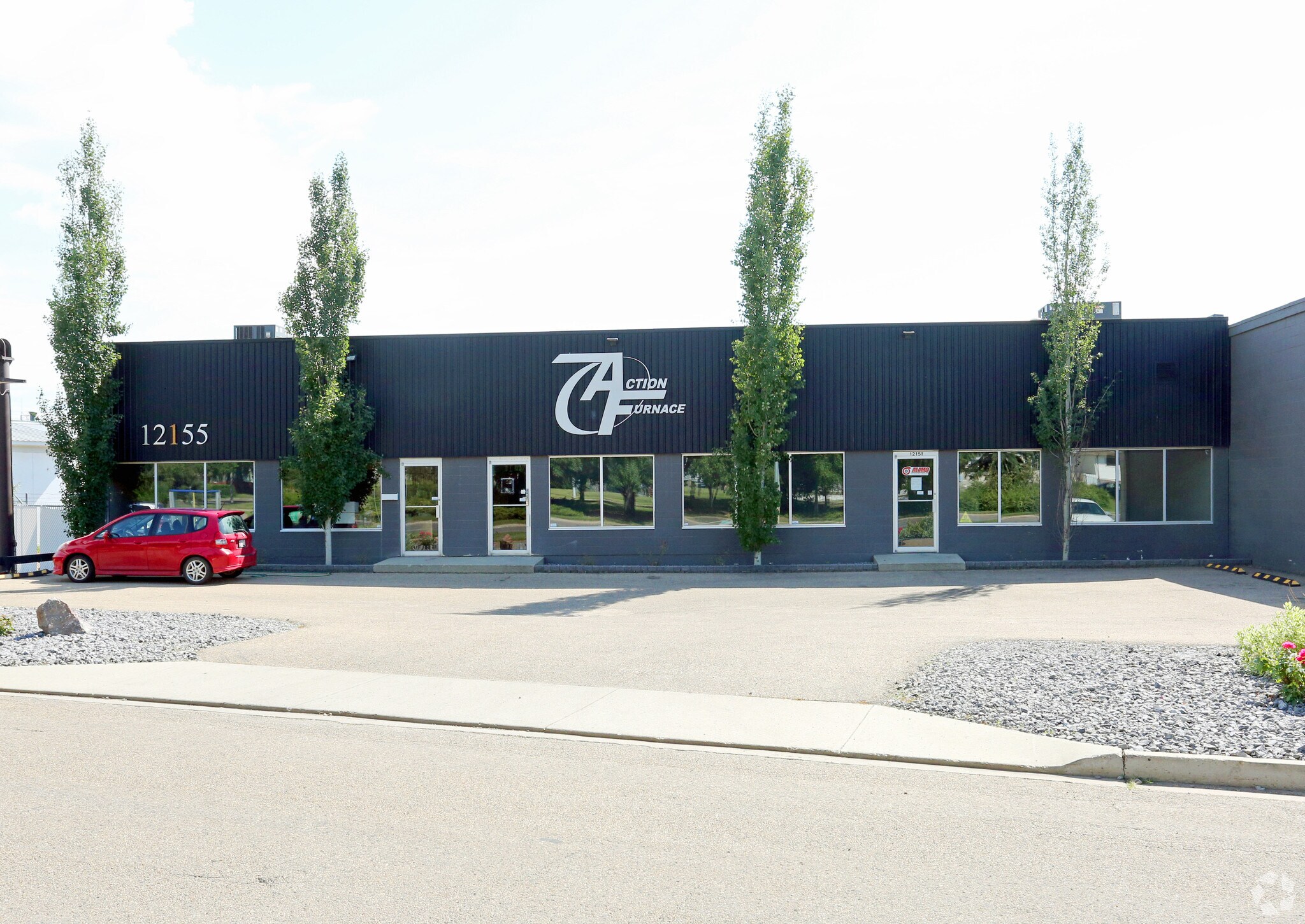 12155 Fort Rd NW, Edmonton, AB à vendre Photo du bâtiment- Image 1 de 1
