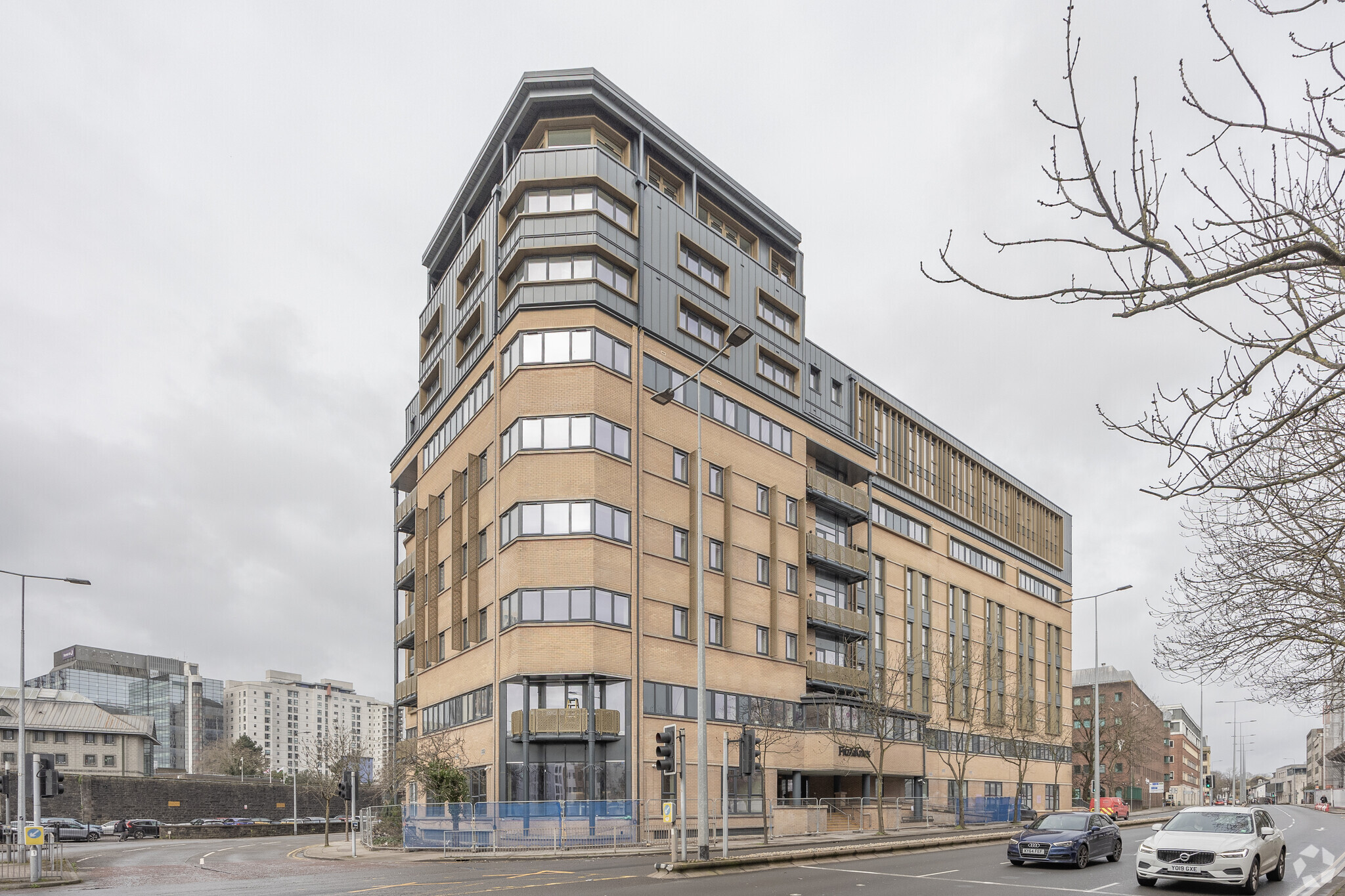 10 Fitzalan Pl, Cardiff for lease Primary Photo- Image 1 of 3