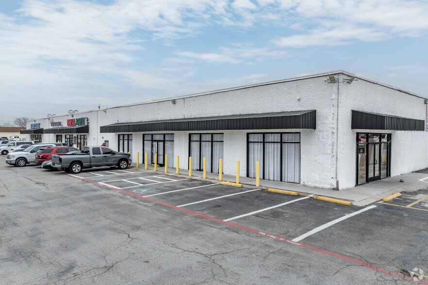 2918 S Jupiter Rd, Garland, TX for lease - Primary Photo - Image 2 of 8