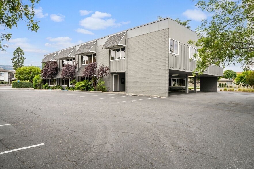 289 S San Antonio Rd, Los Altos, CA à louer - Photo du bâtiment - Image 3 de 38