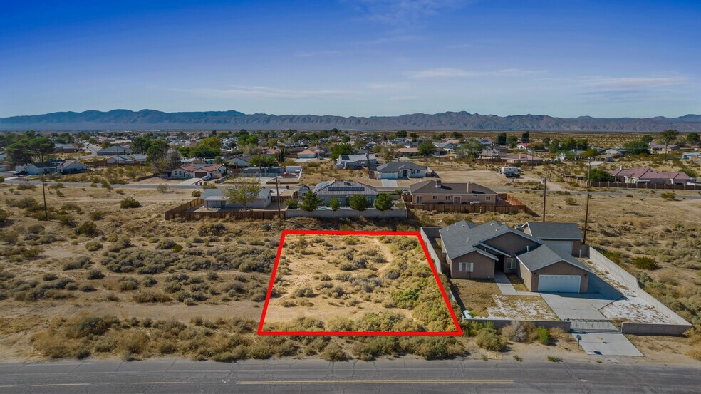 21791 Calhoun Dr, California City, CA à vendre - Photo du bâtiment - Image 1 de 7