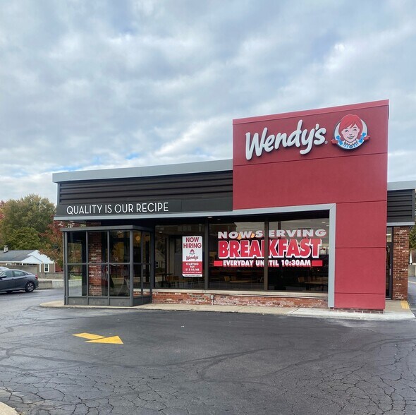 1421 N Main St, Clawson, MI à vendre - Photo du bâtiment - Image 2 de 5