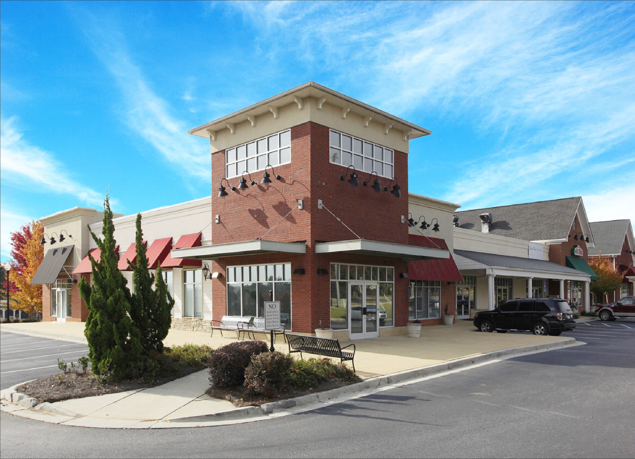 3732 Cedarcrest Rd, Acworth, GA à louer Photo du bâtiment- Image 1 de 2