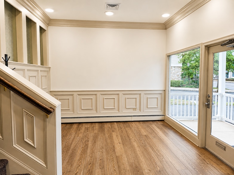 525 N Main St, Doylestown, PA for lease - Building Photo - Image 3 of 11