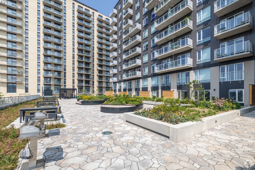 30 St Jos-Montferrand, Gatineau, QC à louer - Photo du bâtiment - Image 3 de 30