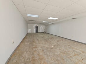 435 Hollywood Ave, Fairfield, NJ for lease Interior Photo- Image 2 of 3