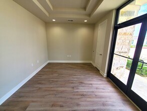 3129 Kingsley Dr, Pearland, TX for lease Interior Photo- Image 2 of 11