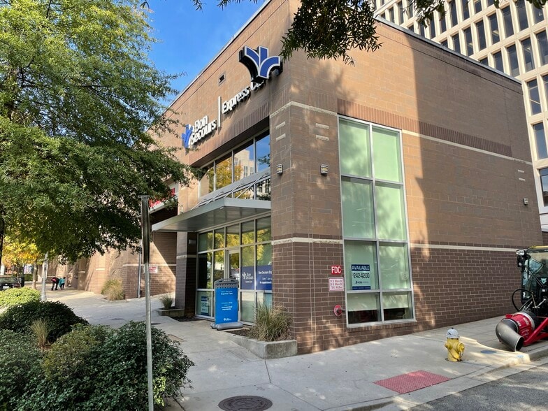 75-35 S Mcbee Ave, Greenville, SC for lease - Building Photo - Image 1 of 11