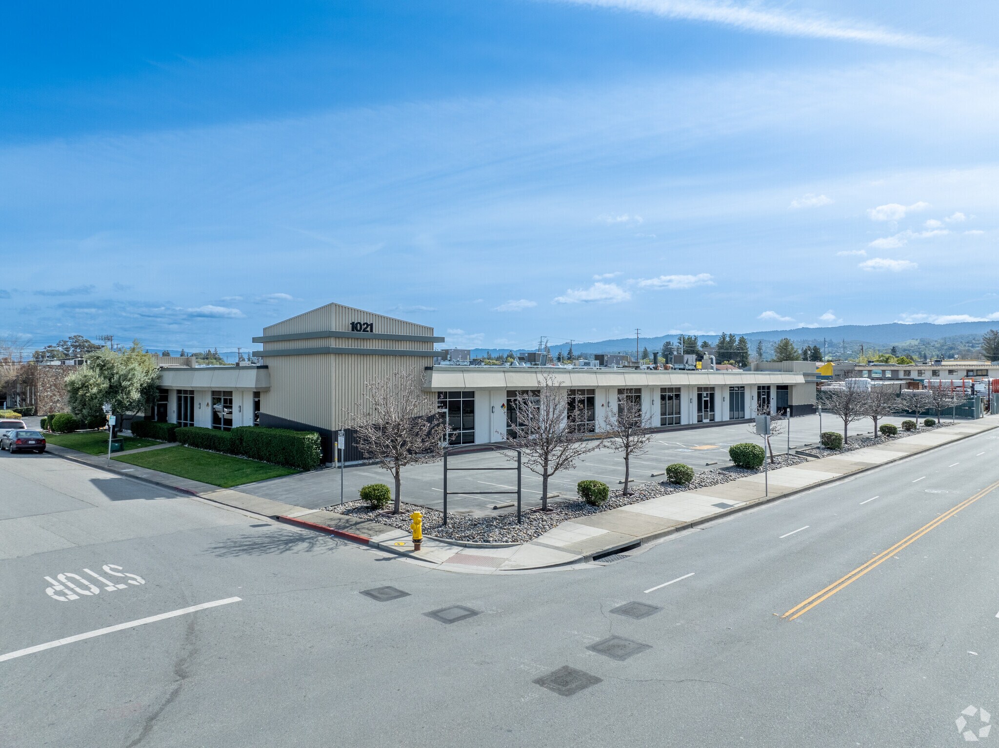 1021-1045 Howard Ave, San Carlos, CA à vendre Photo principale- Image 1 de 21