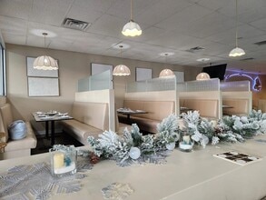 6213-6243 Allisonville Rd, Indianapolis, IN for lease Interior Photo- Image 2 of 3