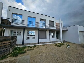 More details for 475 Chemin Des Jalassieres, Éguilles - Office for Lease