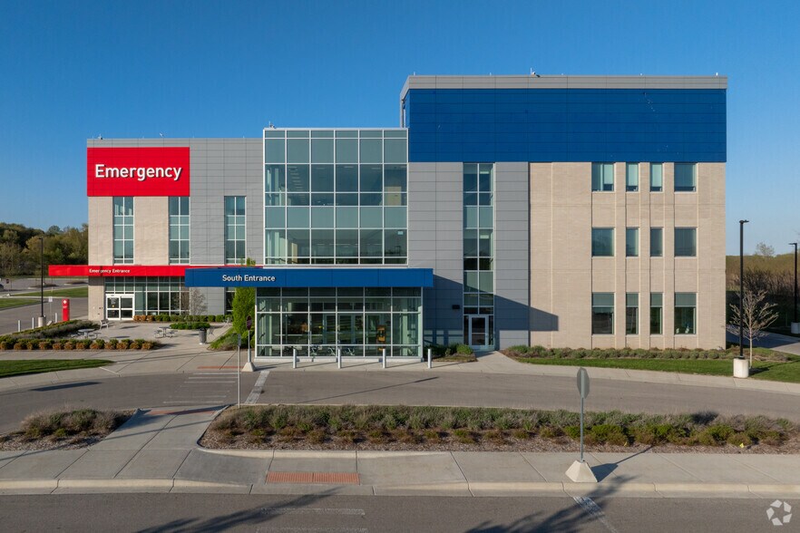 36555 26 Mile Rd, Lenox Township, MI à louer - Photo du bâtiment - Image 2 de 20