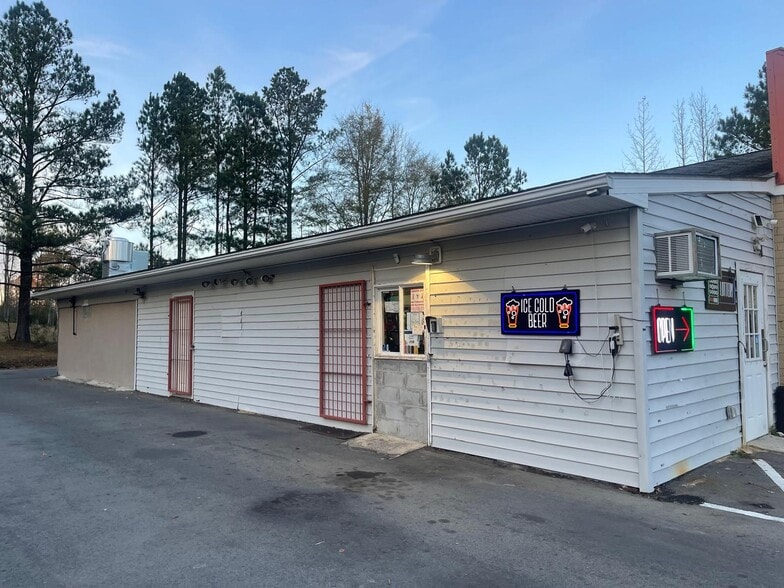 941 N Main St, Troy, NC for lease - Building Photo - Image 2 of 20