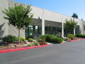 473 Sapena Ct, Santa Clara, CA à louer Photo du bâtiment- Image 1 de 1