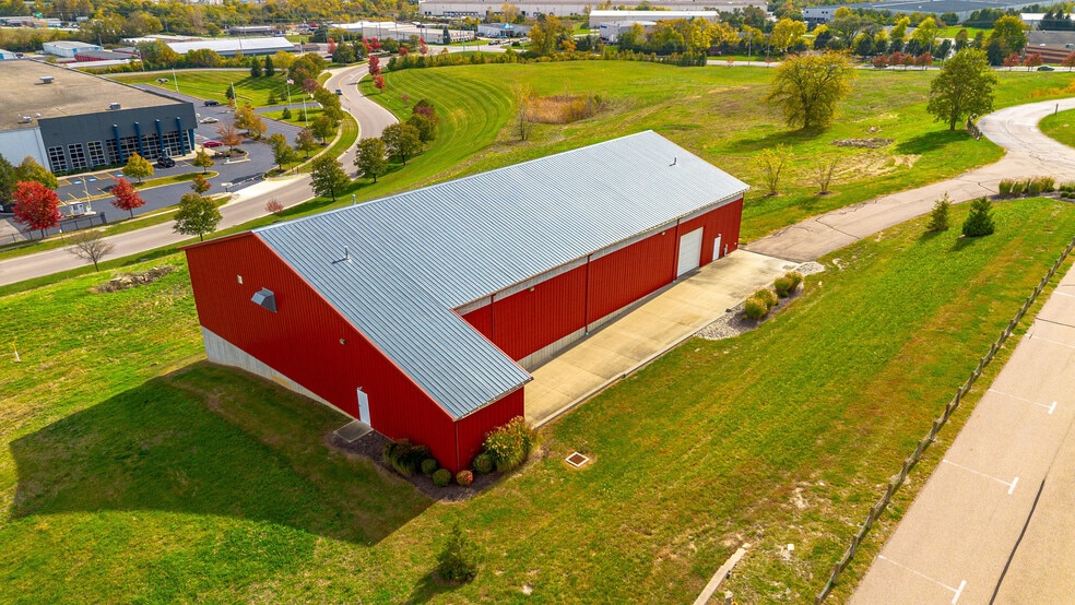 4400 Port Union Rd, West Chester, OH à vendre - Photo du bâtiment - Image 3 de 40