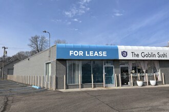 35921-35929 Gratiot Ave, Clinton Township, MI for lease Interior Photo- Image 1 of 5