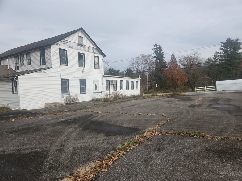 335 Main St, Cairo, NY à vendre - Photo du bâtiment - Image 2 de 11