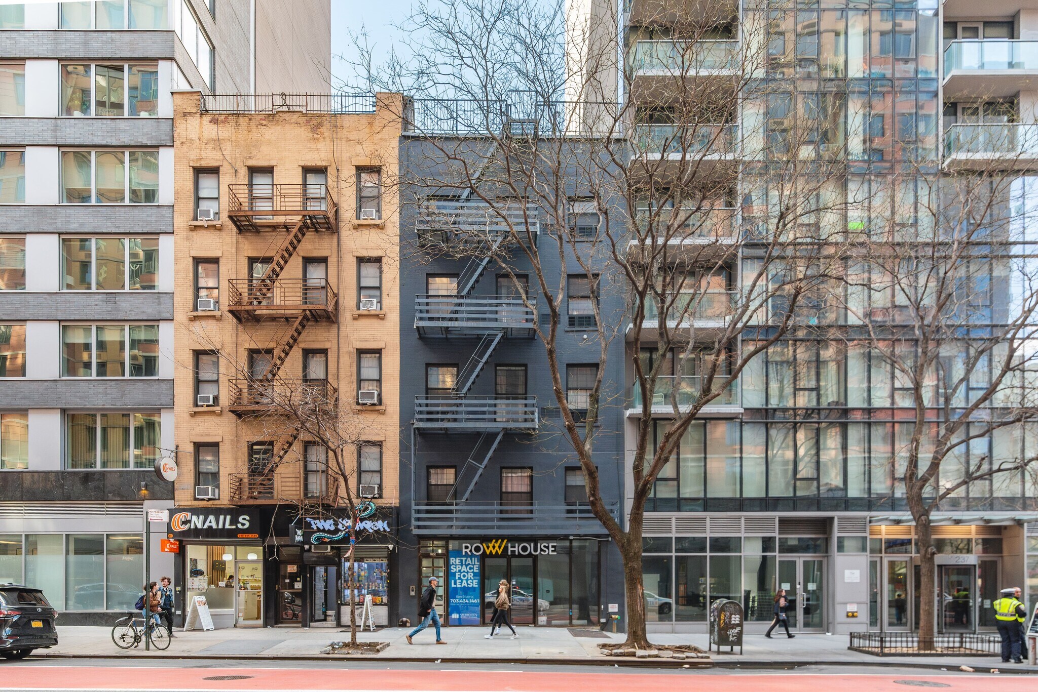 233 E 34th St, New York, NY for lease Primary Photo- Image 1 of 16