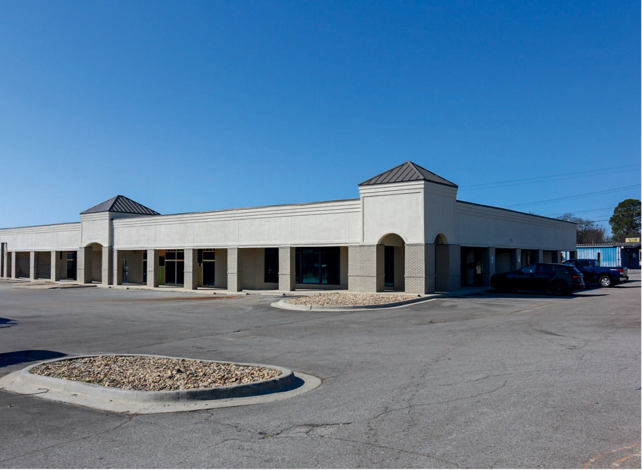 2105 Mastin Lake Rd NW, Huntsville, AL à louer Photo du bâtiment- Image 1 de 3