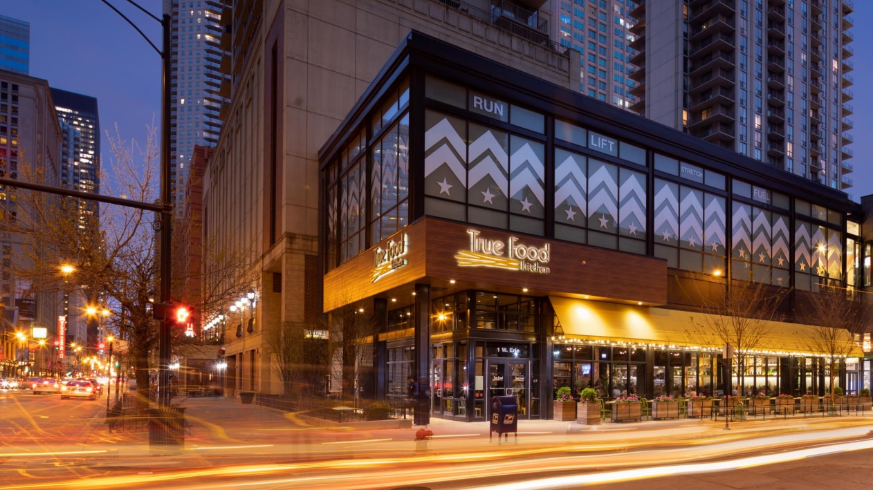 9-11 E Erie St, Chicago, IL à louer Photo du bâtiment- Image 1 de 6