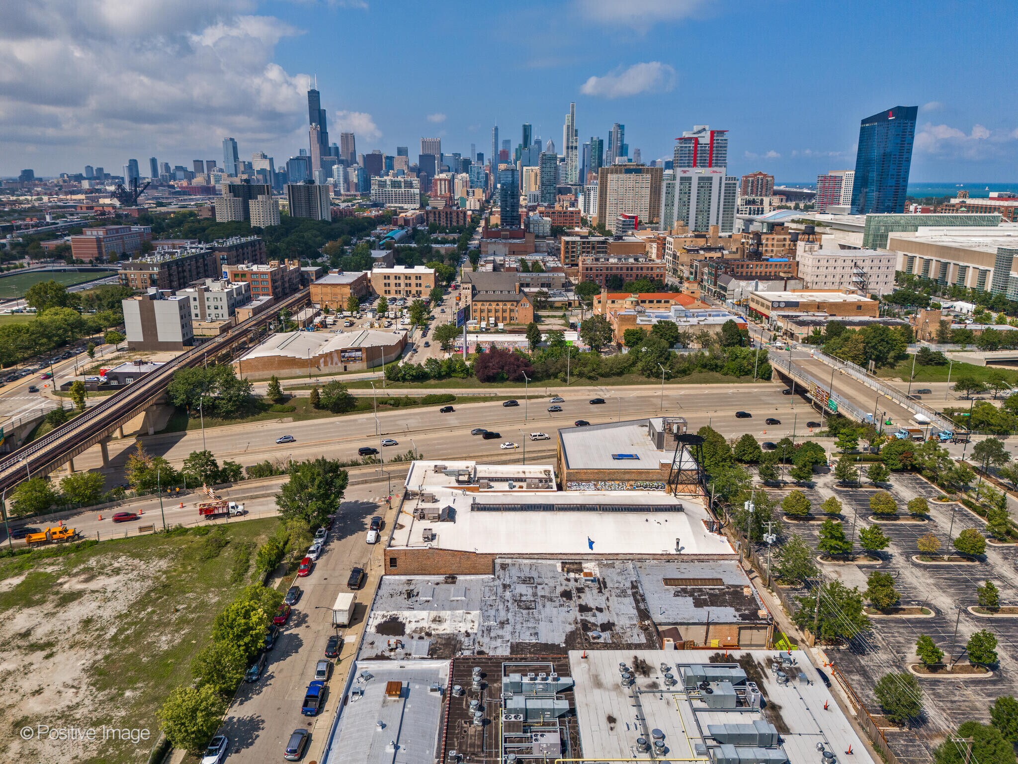 2525 S Wabash Ave, Chicago, IL for lease Primary Photo- Image 1 of 8