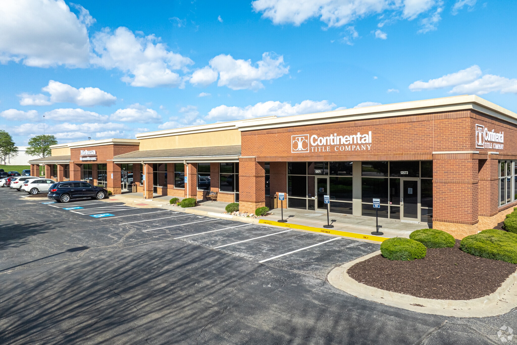 Santa Fe Commons portfolio of 5 properties for sale on LoopNet.ca Building Photo- Image 1 of 10