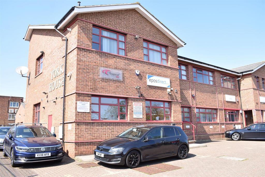 Langston Rd, Loughton for sale Primary Photo- Image 1 of 1