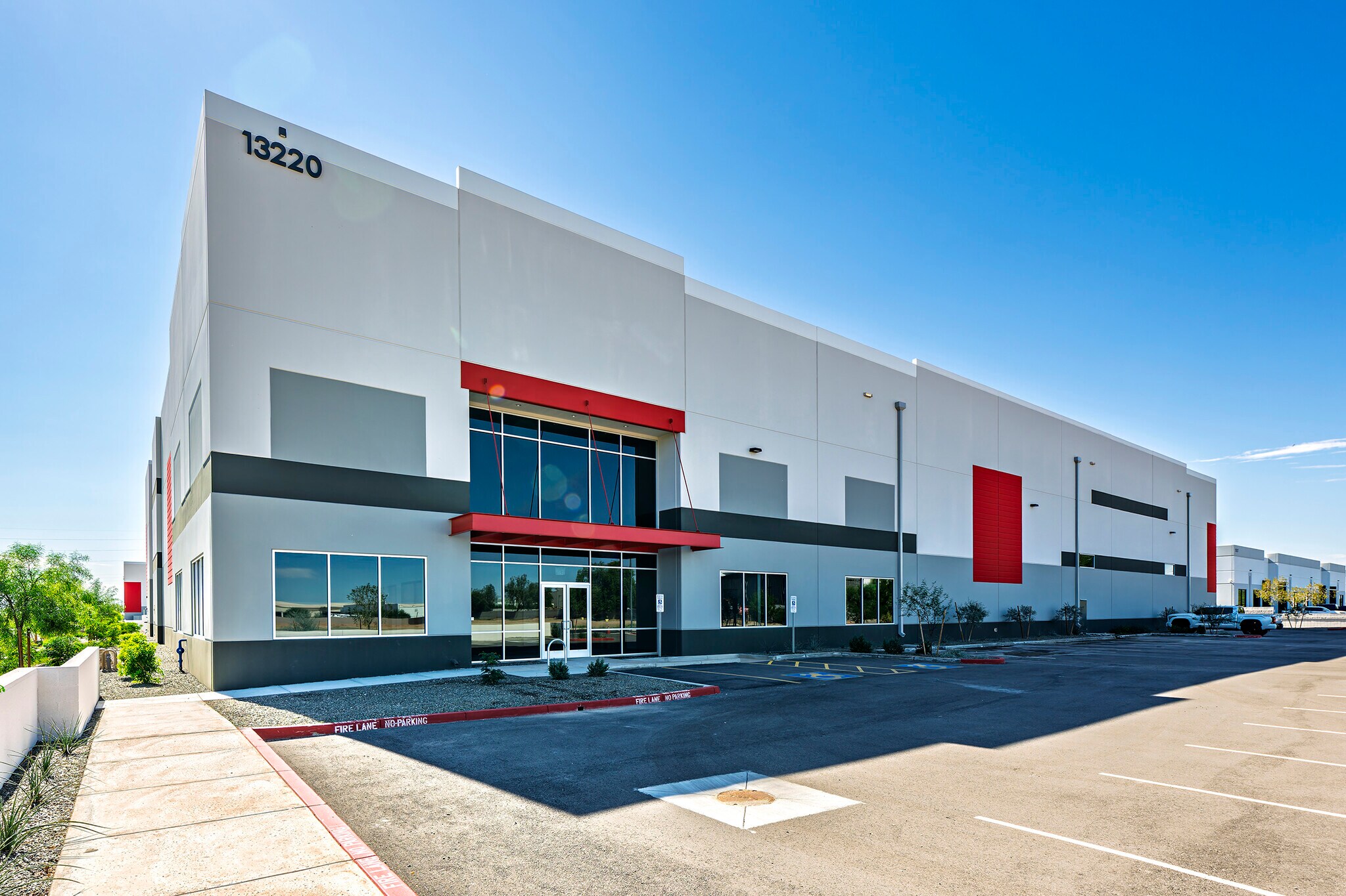 132nd Ave. & Peoria Ave, Surprise, AZ à louer Photo principale- Image 1 de 4