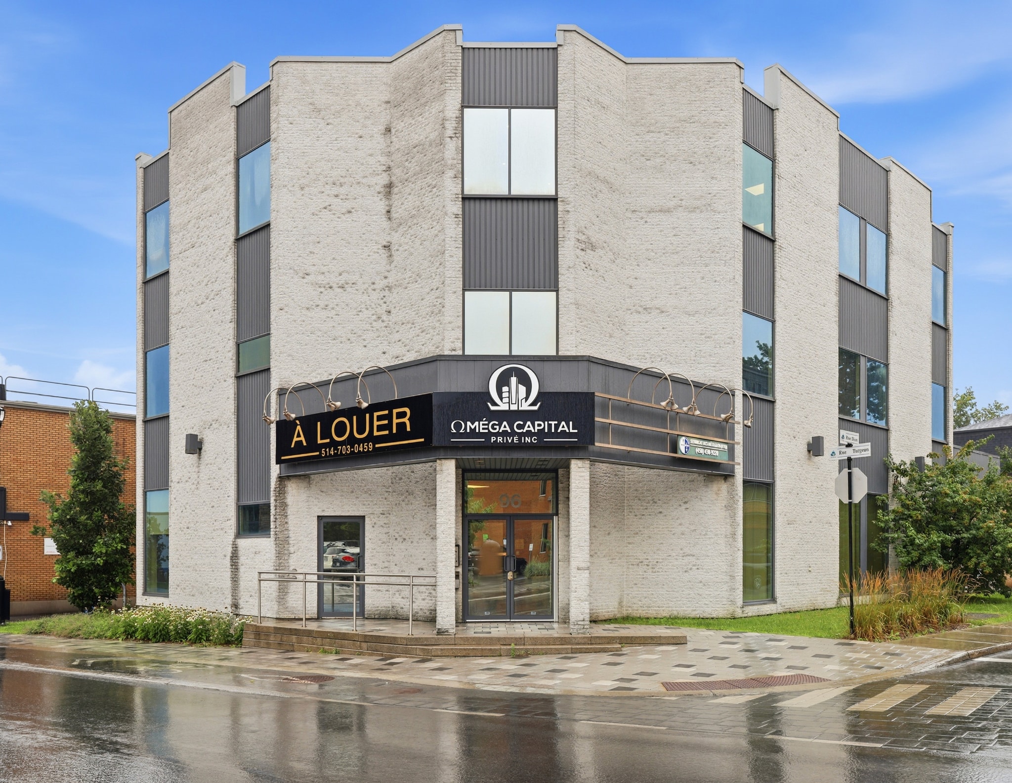 96 Rue Turgeon, Sainte-Thérèse, QC for lease Building Photo- Image 1 of 2