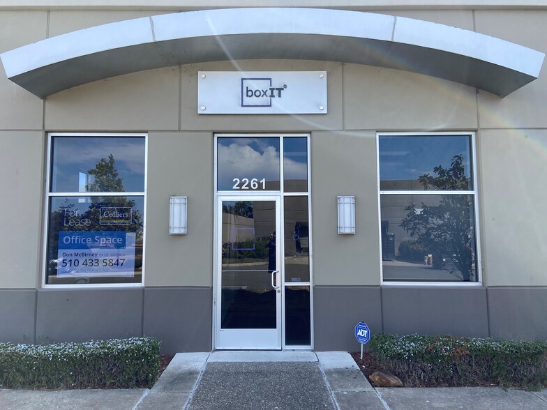 2251-2263 Harbor Bay Pky, Alameda, CA for lease - Building Photo - Image 2 of 5