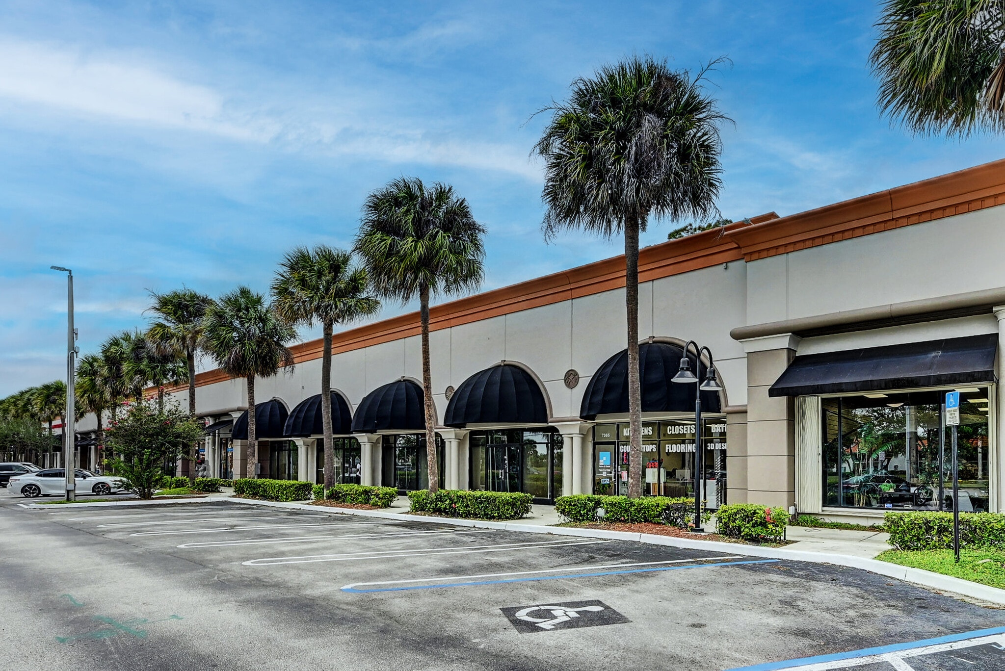 7355-7605 W Sample Rd, Coral Springs, FL à louer Photo intérieure- Image 1 de 1