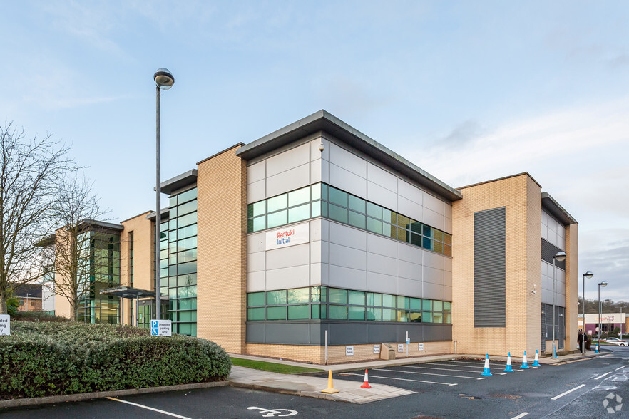 Castlegate Way, Dudley for lease - Building Photo - Image 1 of 8