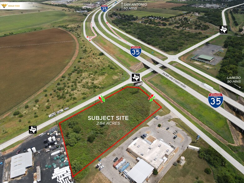 IH-35 & FM 1581, Pearsall, TX à vendre - Photo du bâtiment - Image 2 de 8
