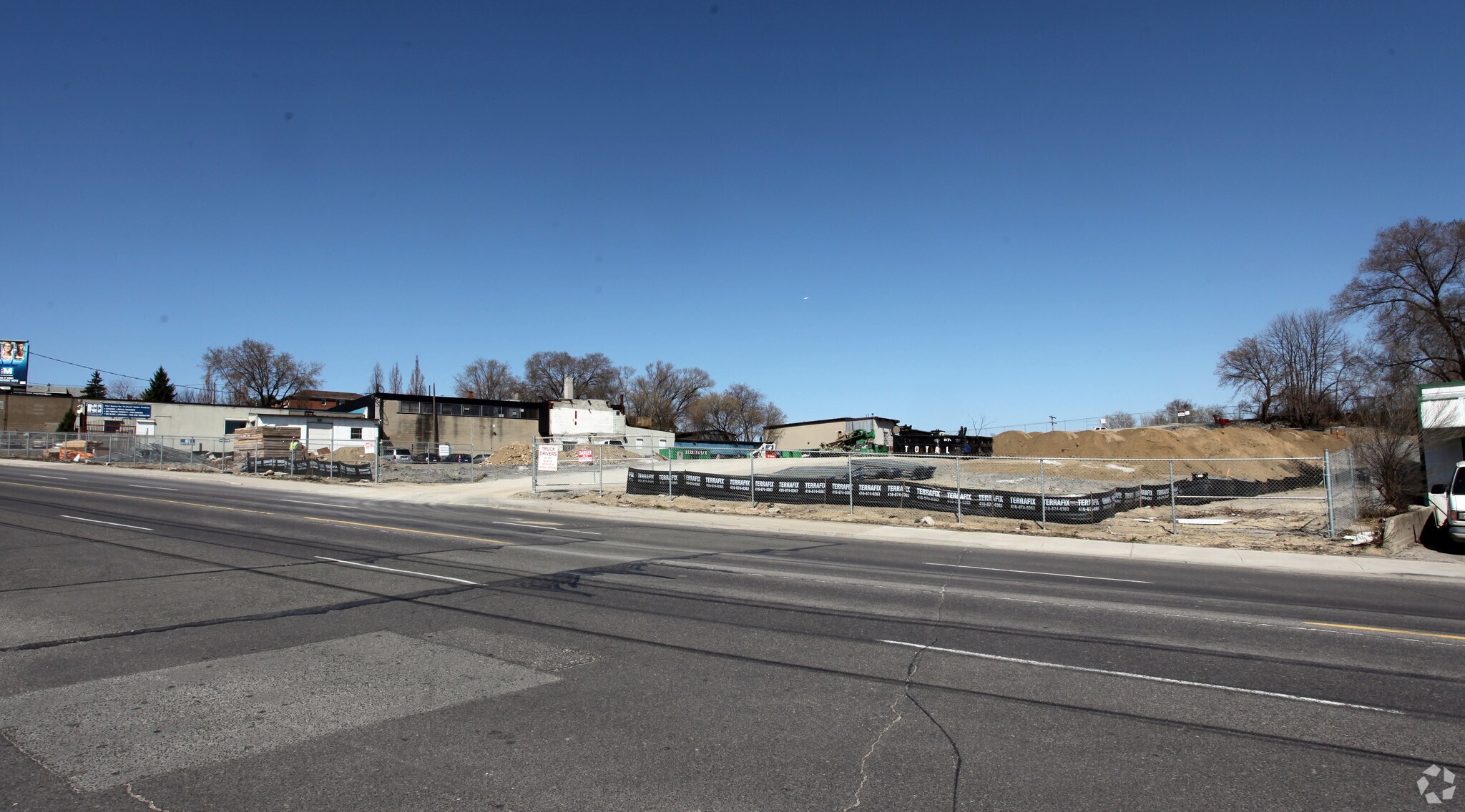 955-969 Weston Rd, Toronto, ON à vendre Photo principale- Image 1 de 3