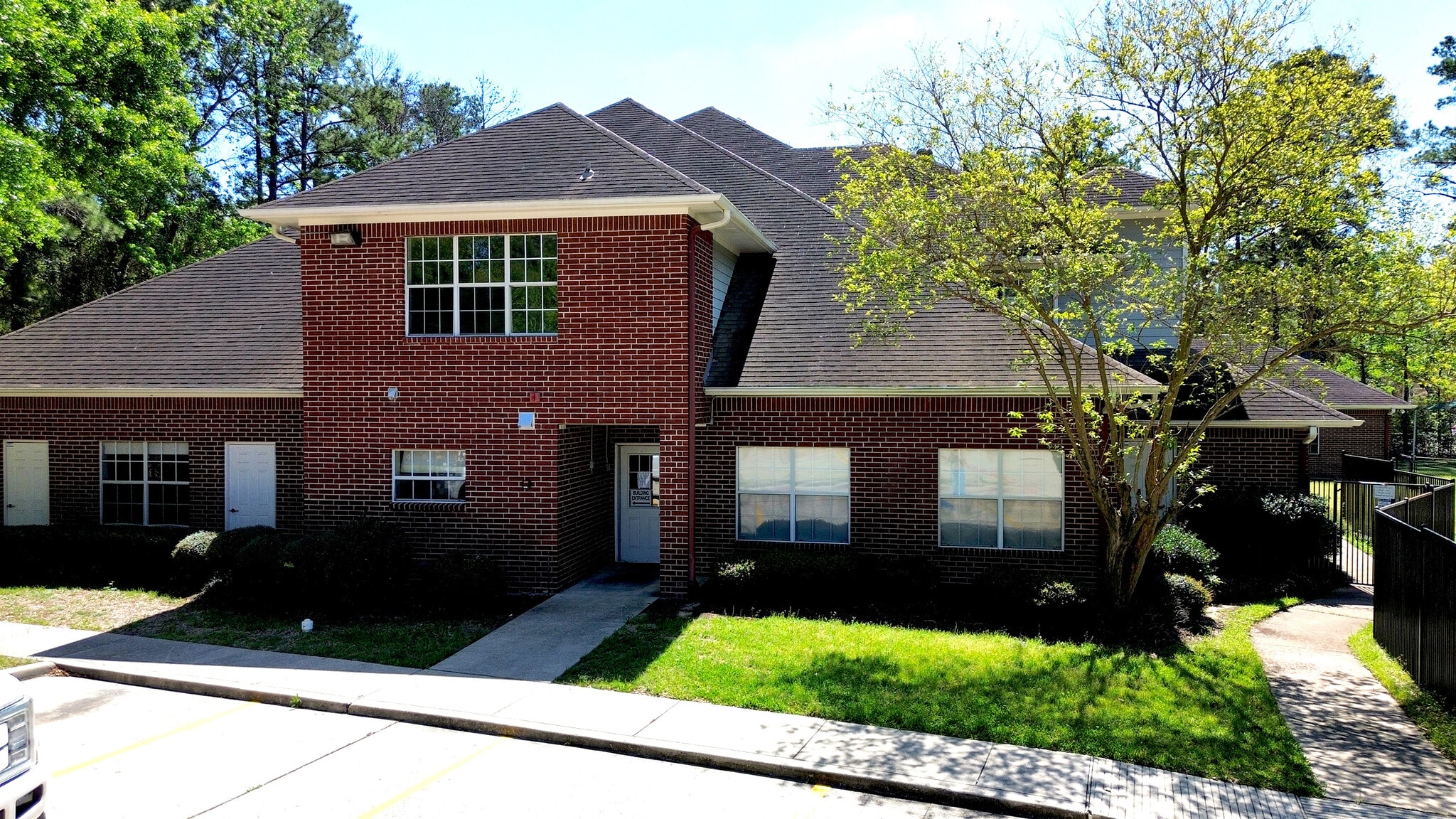 10505 Six Pines Dr, Spring, TX for lease Primary Photo- Image 1 of 13