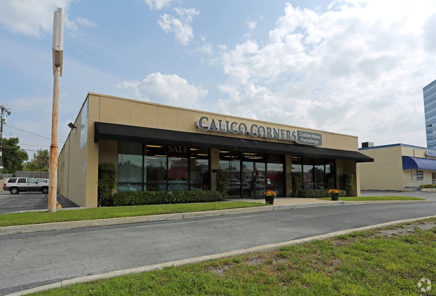 3813 W Kennedy Blvd, Tampa, FL for lease - Building Photo - Image 3 of 3