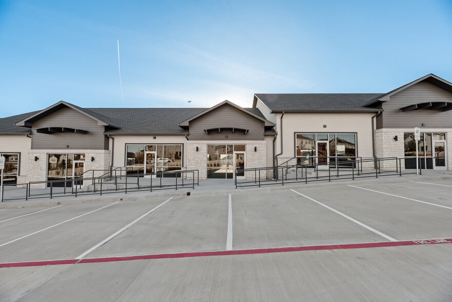 Southgate Condominiums 100 & 105 portefeuille de 2 propriétés à vendre sur LoopNet.ca - Photo du bâtiment - Image 3 de 36