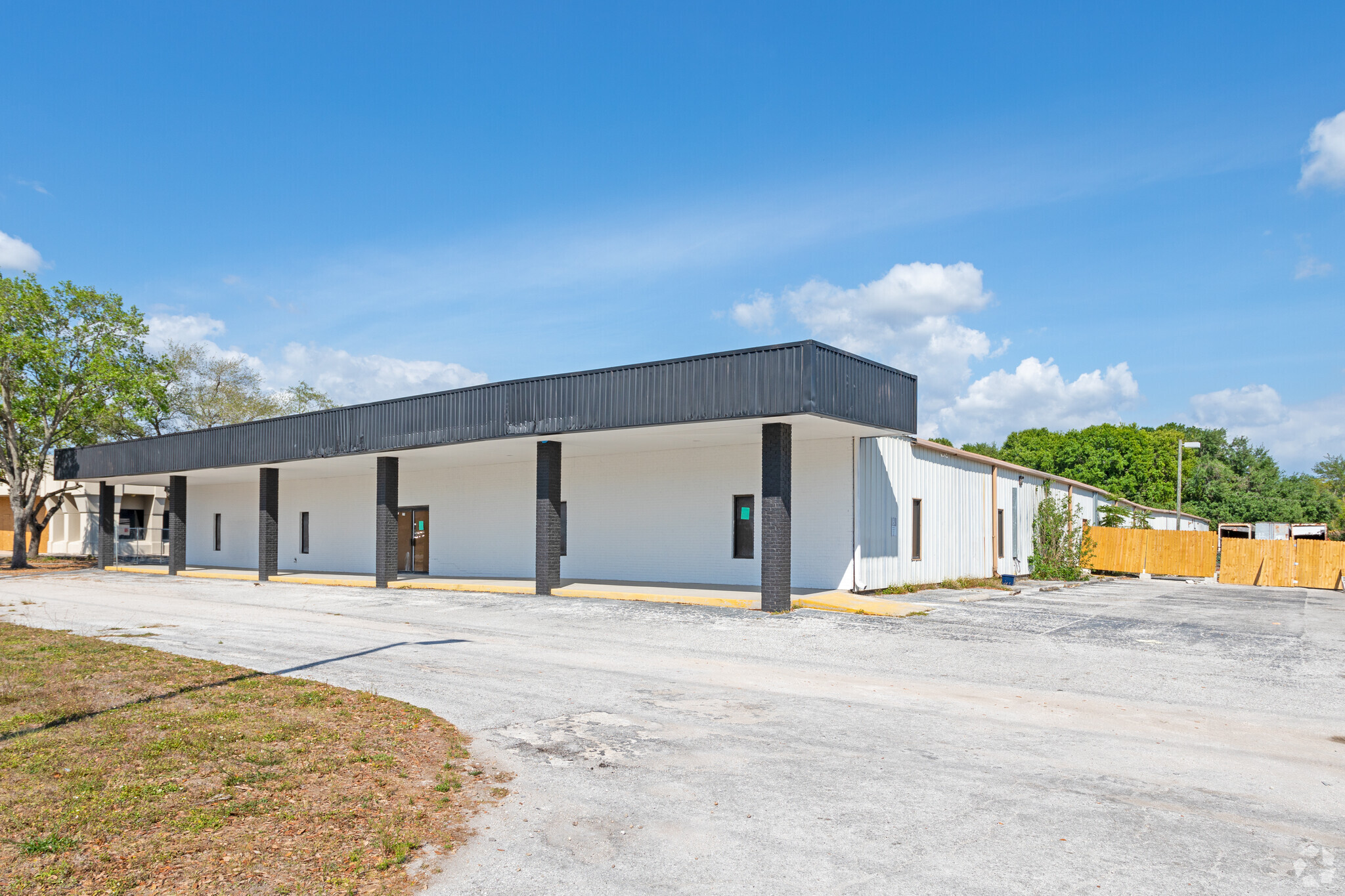 2711 N Macdill Ave, Tampa, FL for sale Building Photo- Image 1 of 1