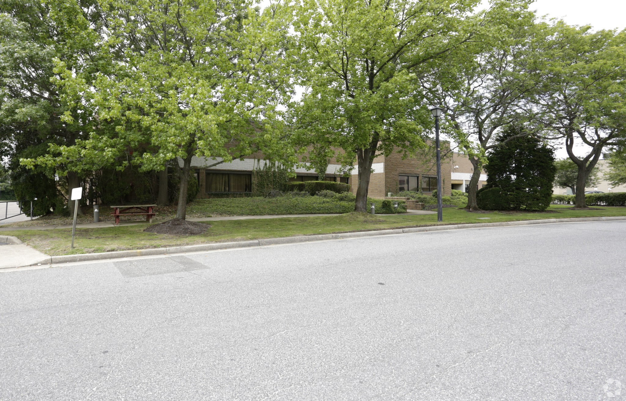 81 Executive Blvd, Farmingdale, NY for lease Building Photo- Image 1 of 5