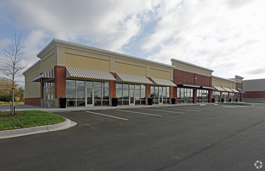 1771 Madison St, Clarksville, TN for lease - Primary Photo - Image 2 of 5