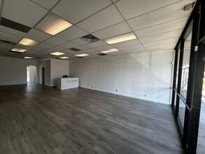 23322-24400 Muirlands Blvd, Lake Forest, CA à louer Photo intérieure- Image 2 de 4