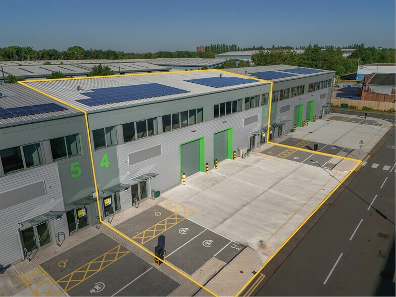 103 Barton Dock Rd, Manchester à louer - Photo du bâtiment - Image 2 de 19