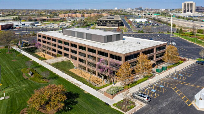 Plus de détails pour 1200 Jorie Blvd, Oak Brook, IL - Bureau à louer