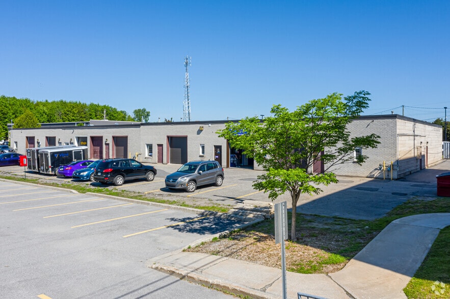 36-38 Rue de Valcourt, Gatineau, QC for lease - Building Photo - Image 2 of 5